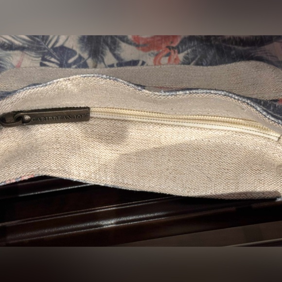 Caribbean Joe Flamingo Floral Print Crossbody Bag 11x10in like new - Picture 4 of 11